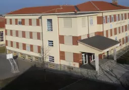 L'edificio delle scuole medie